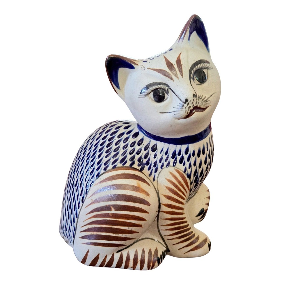 Vintage Tonala Mexican Pottery Cat Figurine Mateos Family Signed Hand Painted